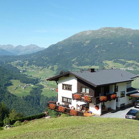Apartamento Haus Auer Jerzens Habitación foto